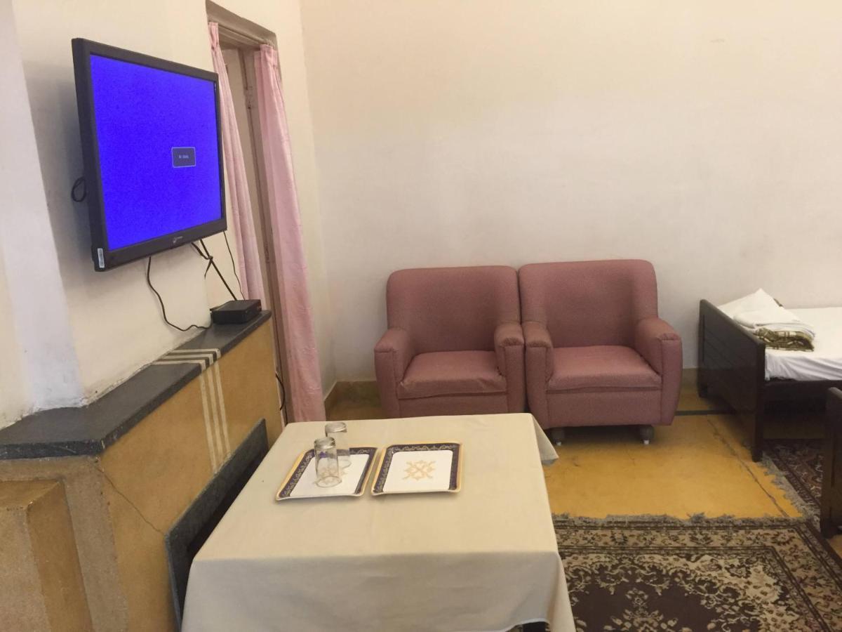 Hotel White House Dehradun Extérieur photo