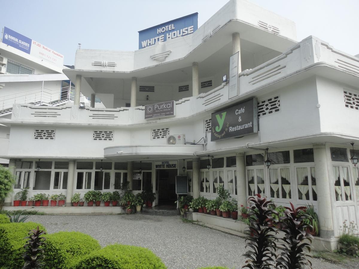 Hotel White House Dehradun Extérieur photo